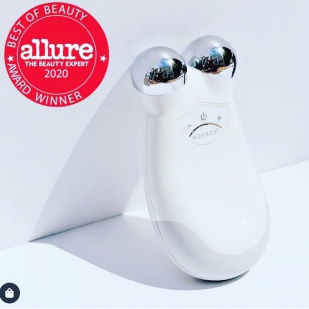 NuFACE Trinity + ELE Gift Set